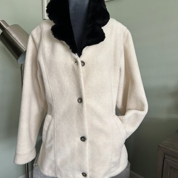 Vintage NILS Resort Collection Mouton Pile Jacket | Ivory w/Black Collar | Med - Picture 13 of 13